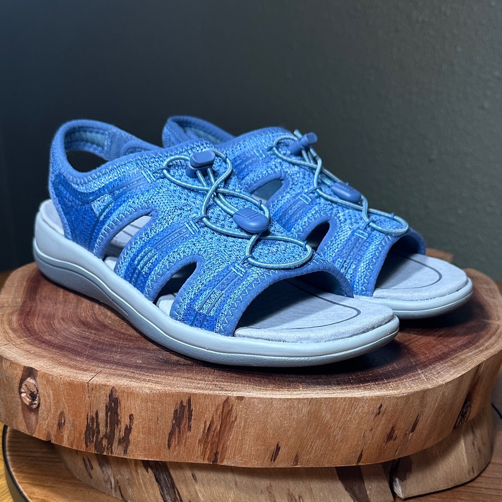 *NWOT* ORTHOFEET Maui - Womens Sandal